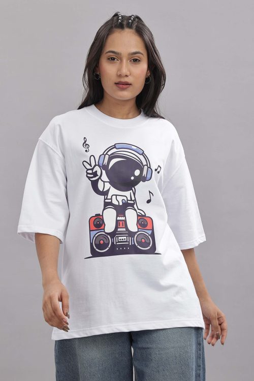 Astronaut Oversized T-shirt - Image 3